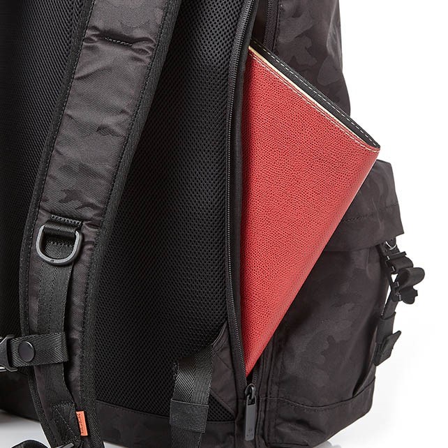 【ABBEY QU3】復古風翻蓋後背包 拆卸式胸扣 D型環 輕量 可水洗 Samsonite RED